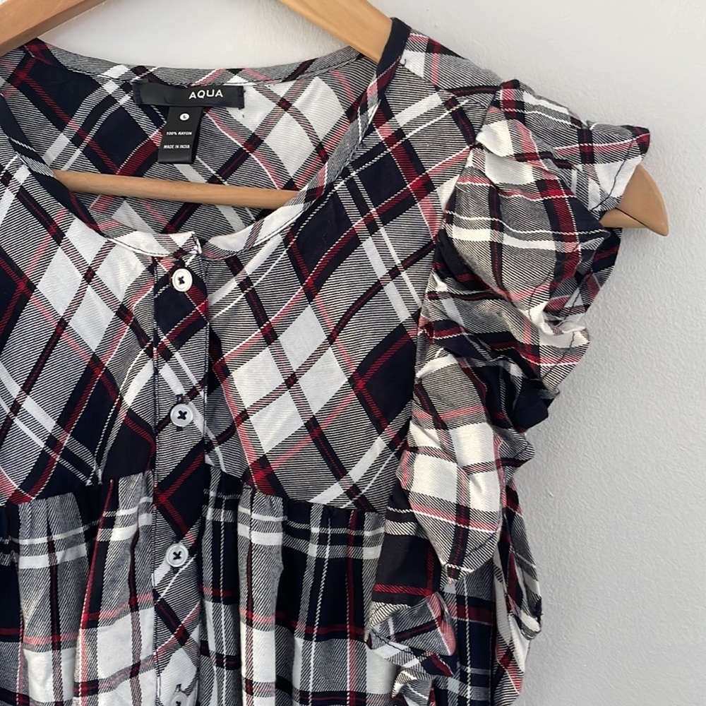 Closet closing 4/15, make offer! Aqua NWT Large Sleeveless Plaid Top - Picture 3 of 8